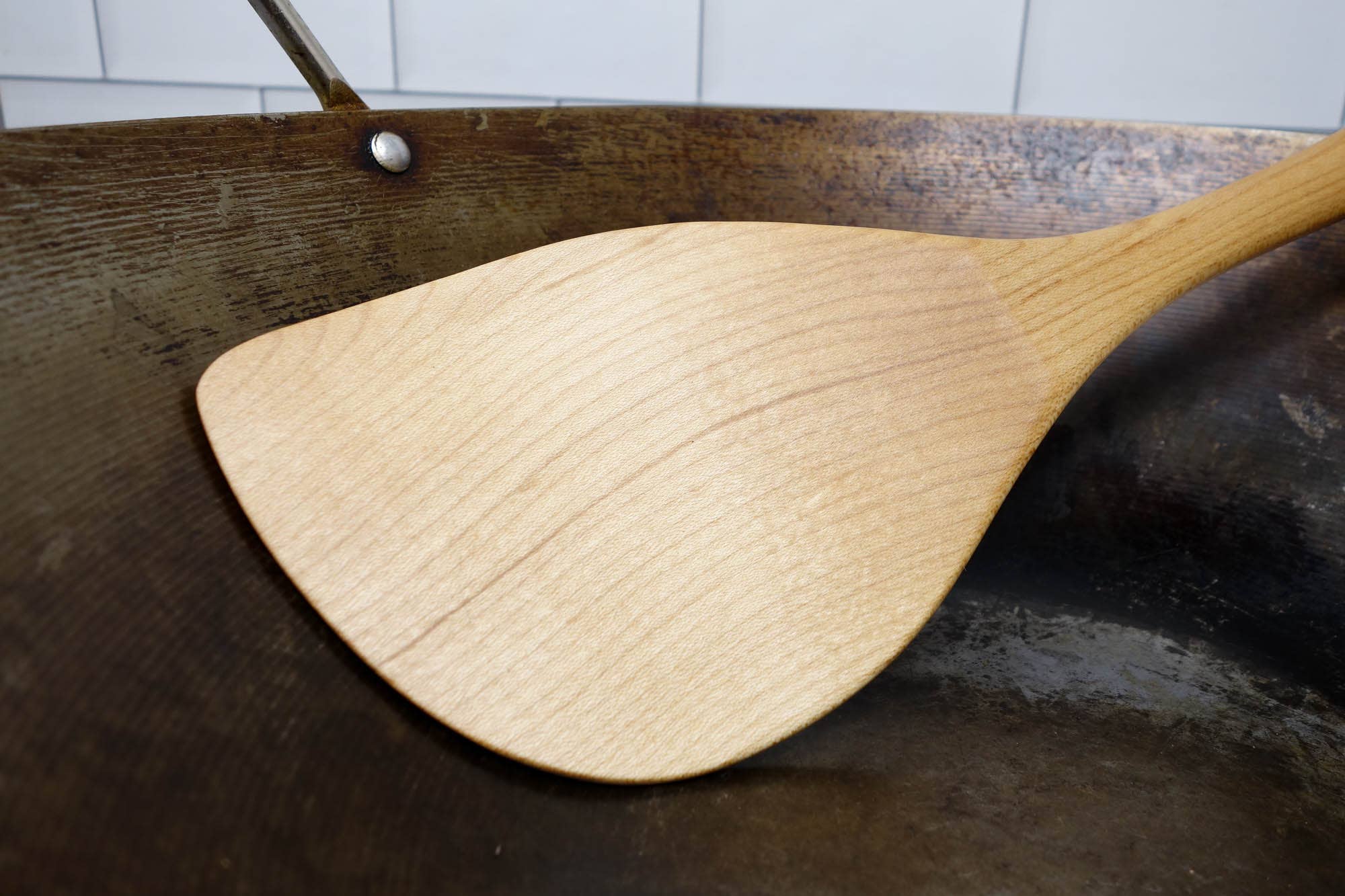 Wood Wok Spatula: Left handed