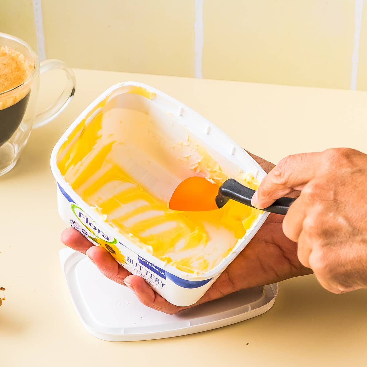 Mini Supoon - Sit Up Scraping Spoon: Red