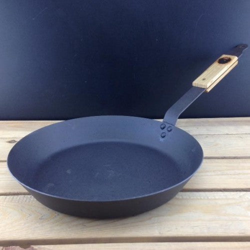 Netherton Foundry 12" (30cm) Spun Iron Frying Pan