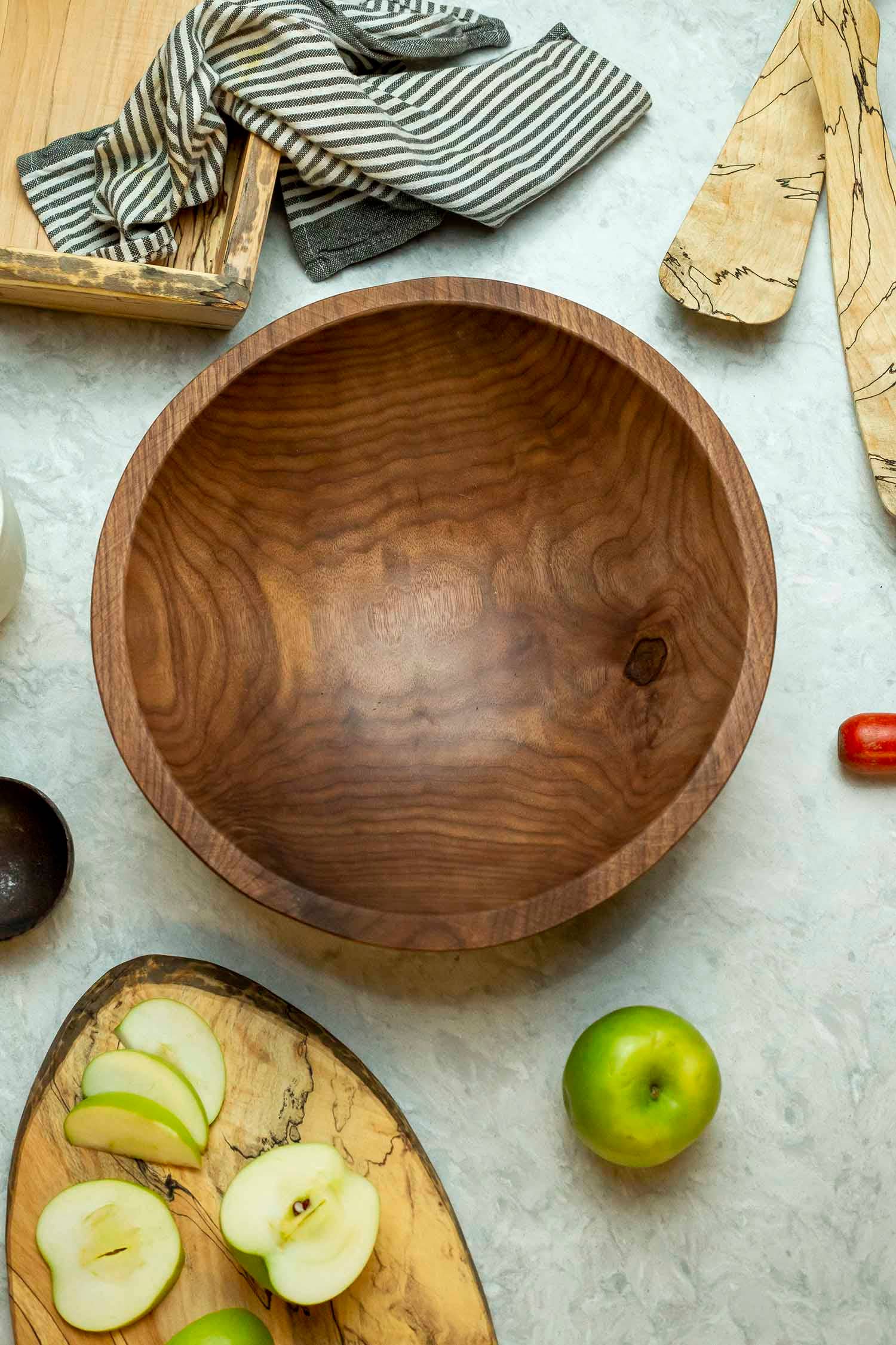 Peterman's Boards & Bowls 10" Black Walnut Round Bowl