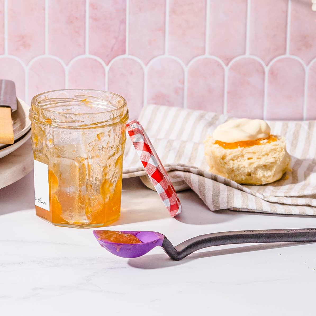 Mini Supoon - Sit Up Scraping Spoon: Red