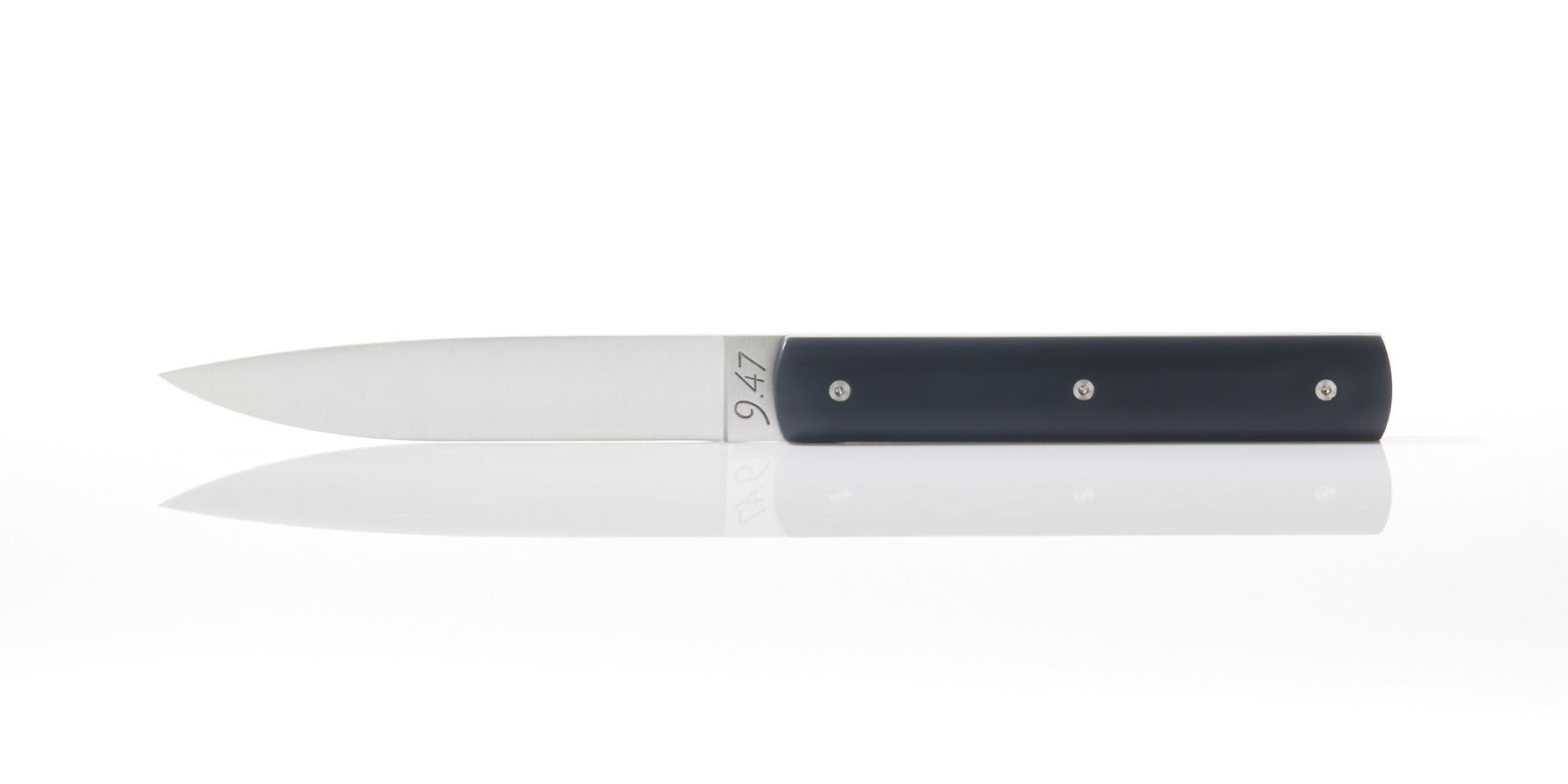 Perceval 9.47 Table Knife in Dark Grey