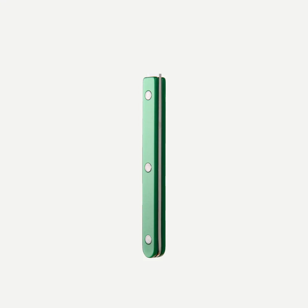 Sabre Butter Spreader Bistro Pearly in Garden Green and Shiny Finish