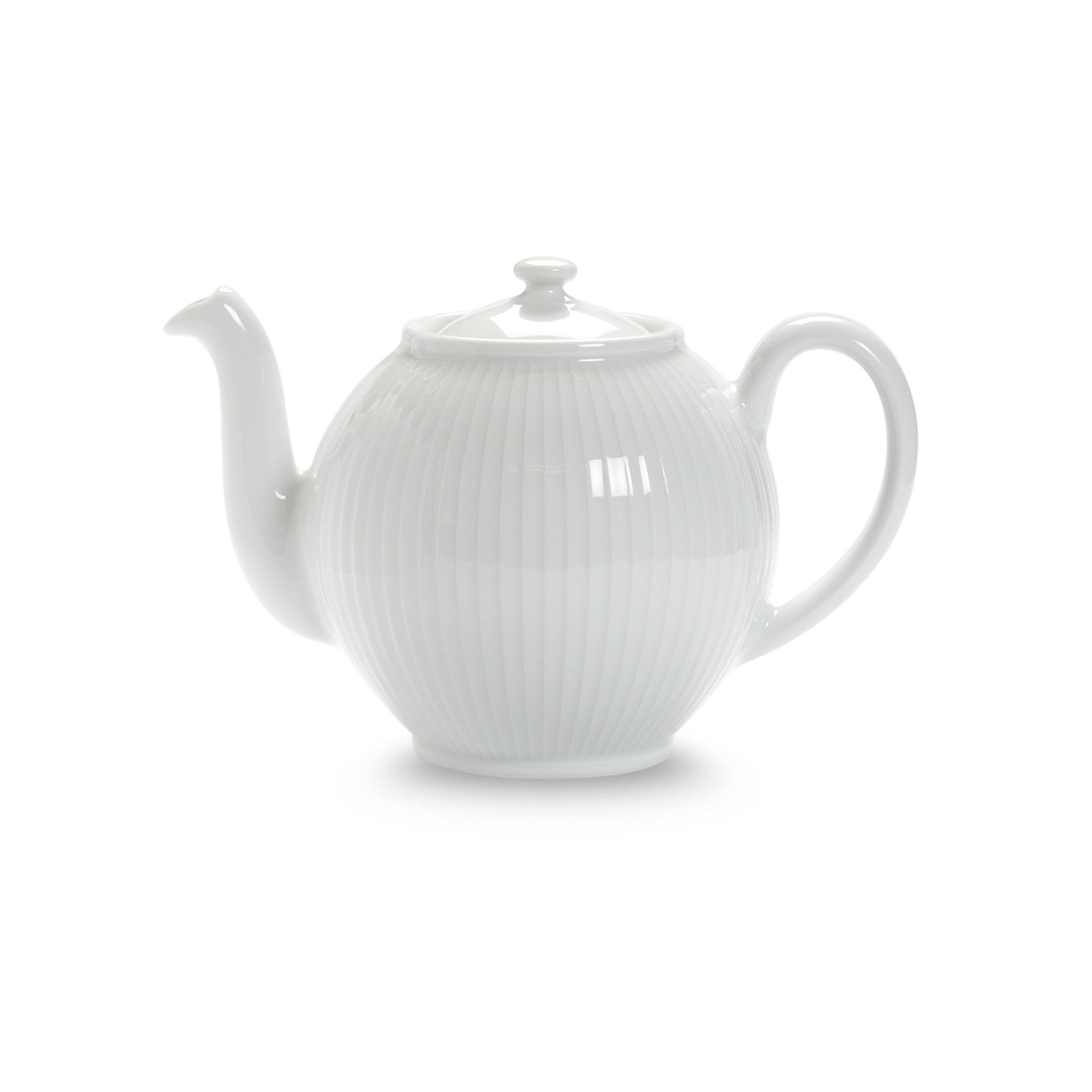 Pillivuyt Plisse Tea Pot - Large - 6.5" diam x 6.5" W x 6.75" H - 1.5 qt
