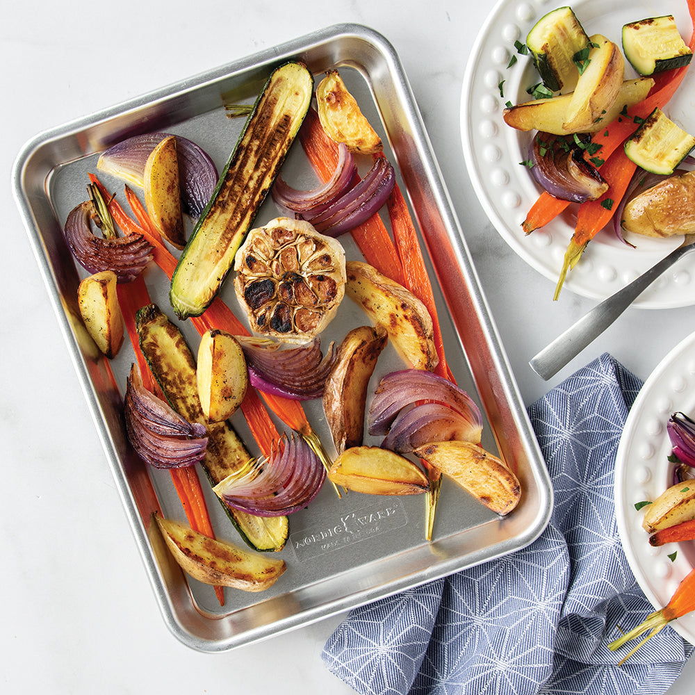 Nordic Ware Naturals® Baker's Quarter Sheet Pan