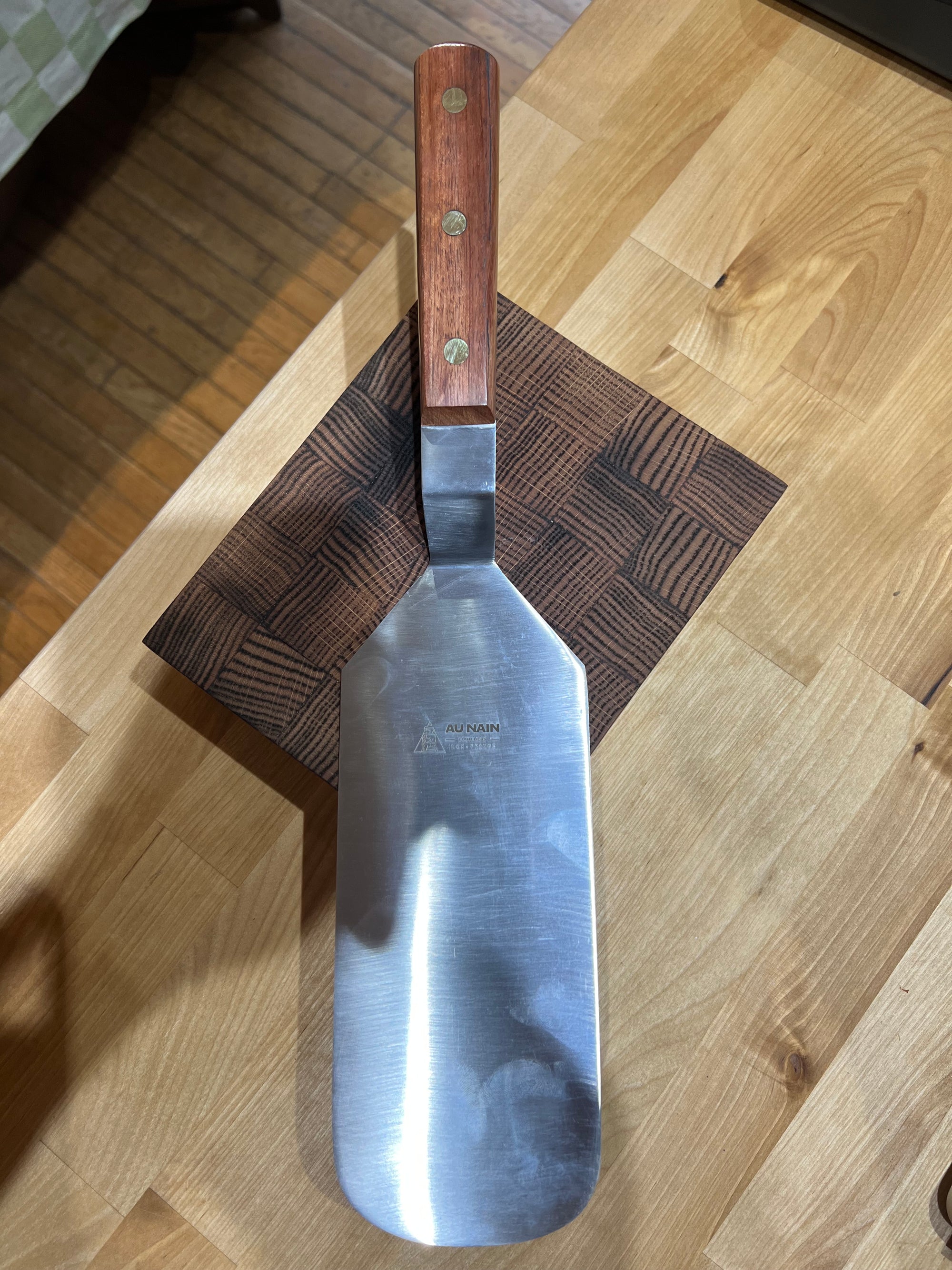 Au Nain Cranked Spatula 23 x 9 cm
