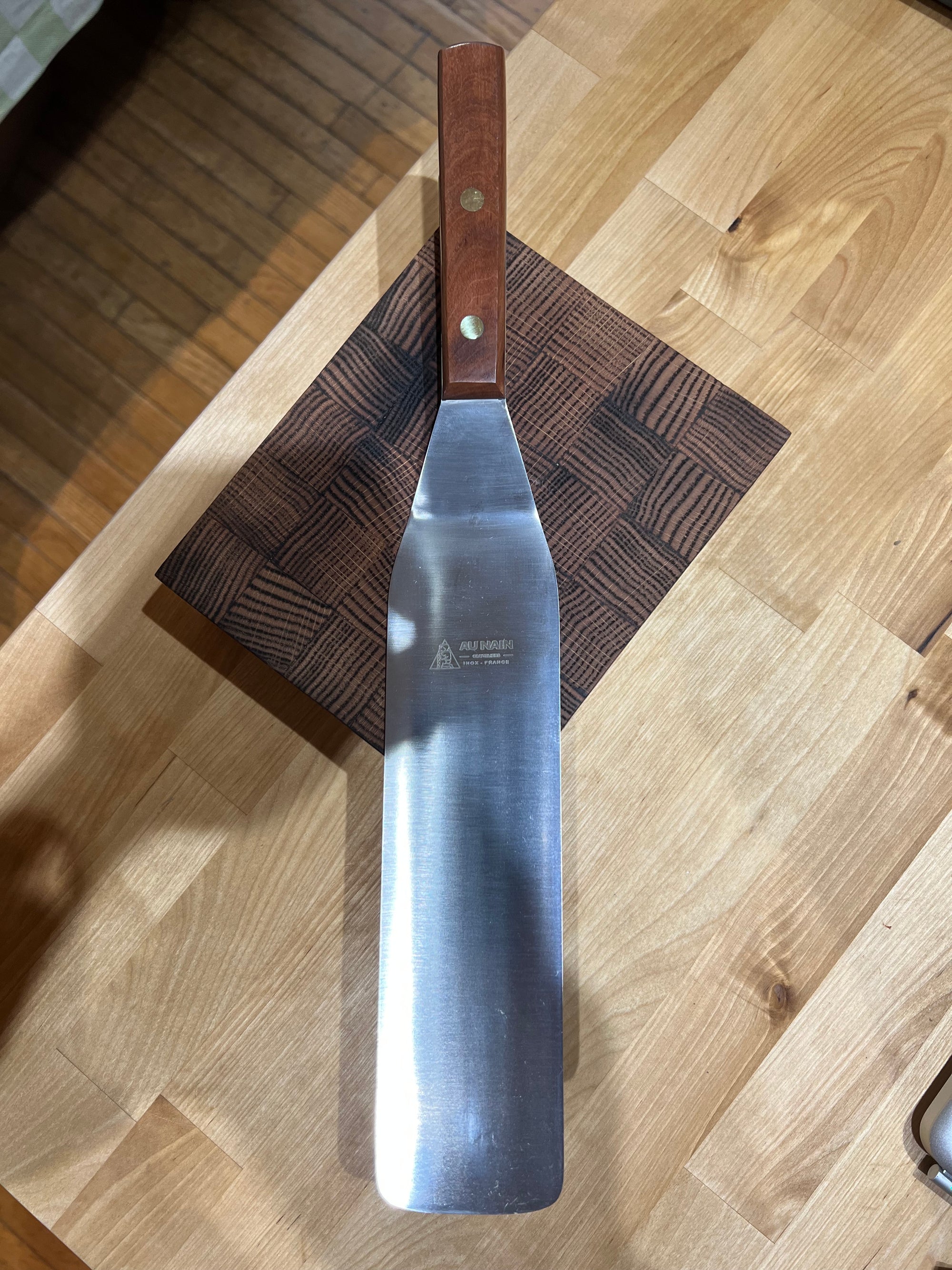 Au Nain Cranked Spatula 28 x 6 cm
