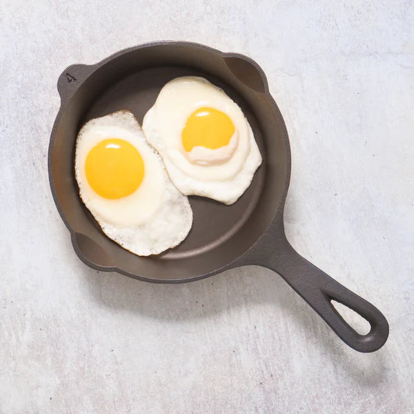 Lancaster No. 4 Cast Iron Skillet - Thumbnail 4