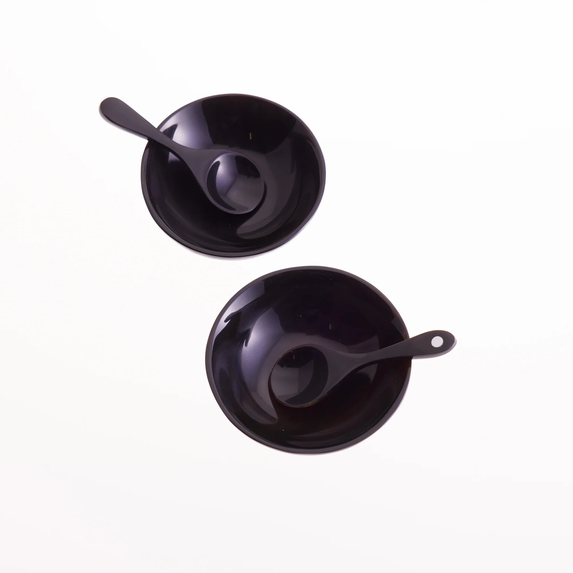 Sarah Petherick Round Salt/Pepper Bowl - Black Horn