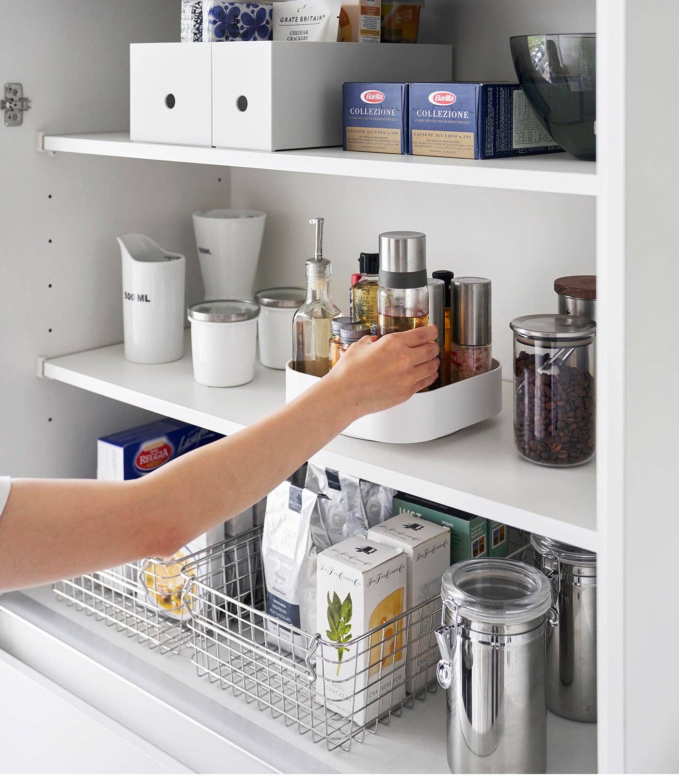 Rotating Storage Tray: White