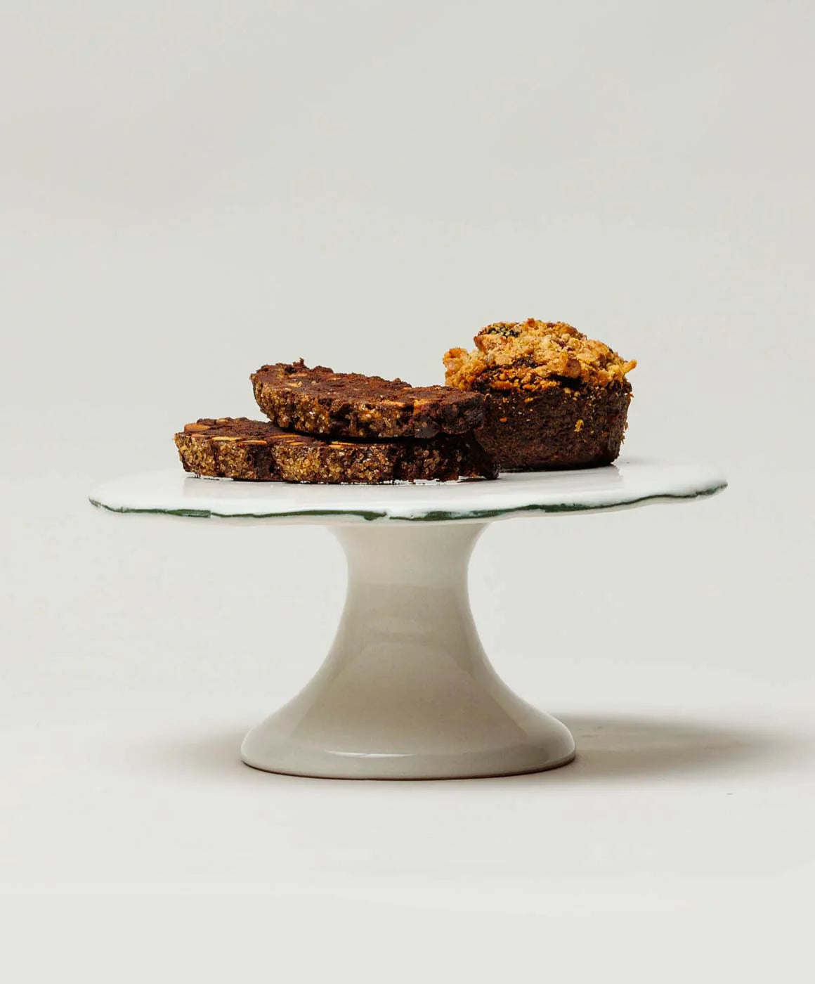 Il Buco Vita Bevagna Cake Stand