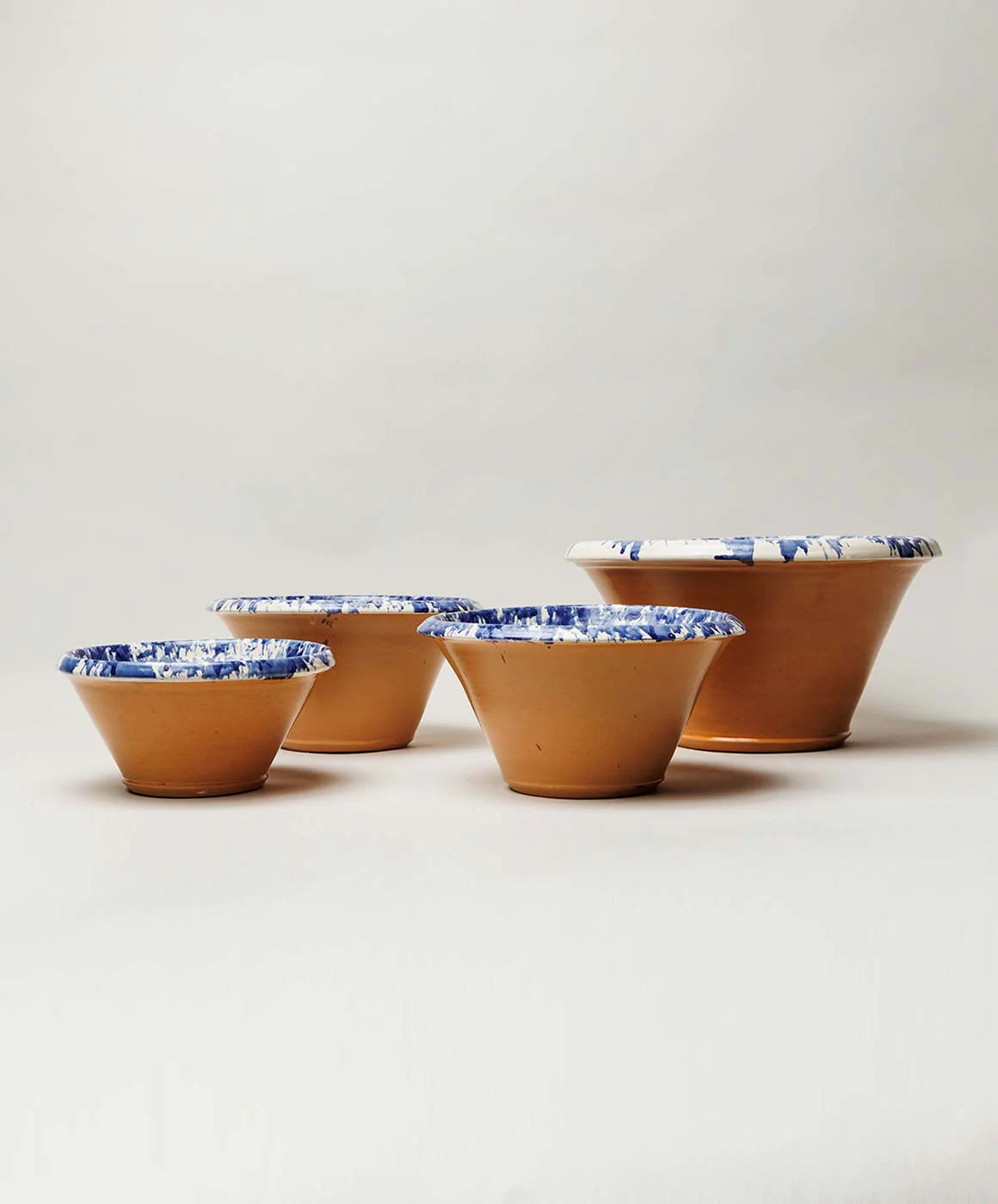 Il Buco Vita Montegranaro Blue Splatterware Mixing Bowl - Extra Large