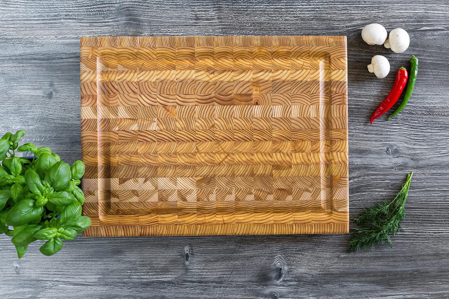 Larch Wood Canada Medium Carvers’ Board