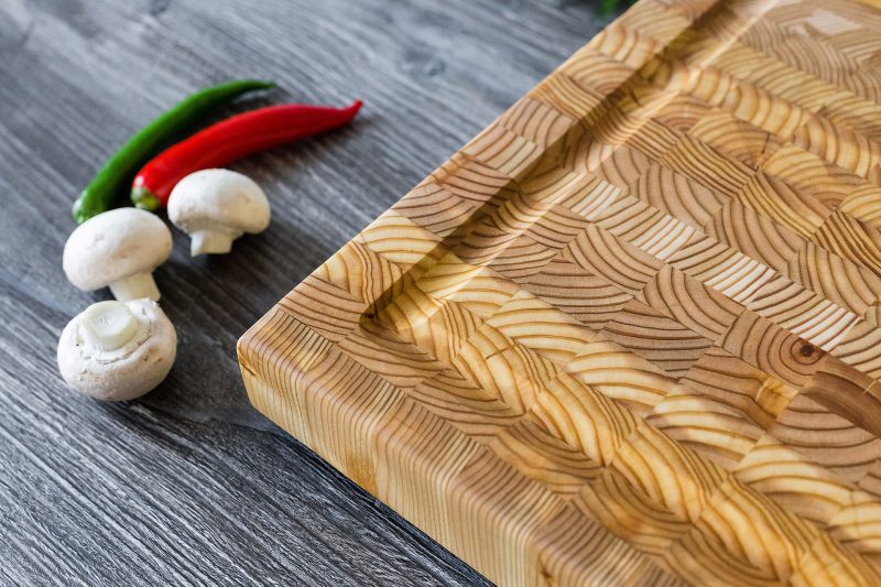 Larch Wood Canada Medium Carvers’ Board