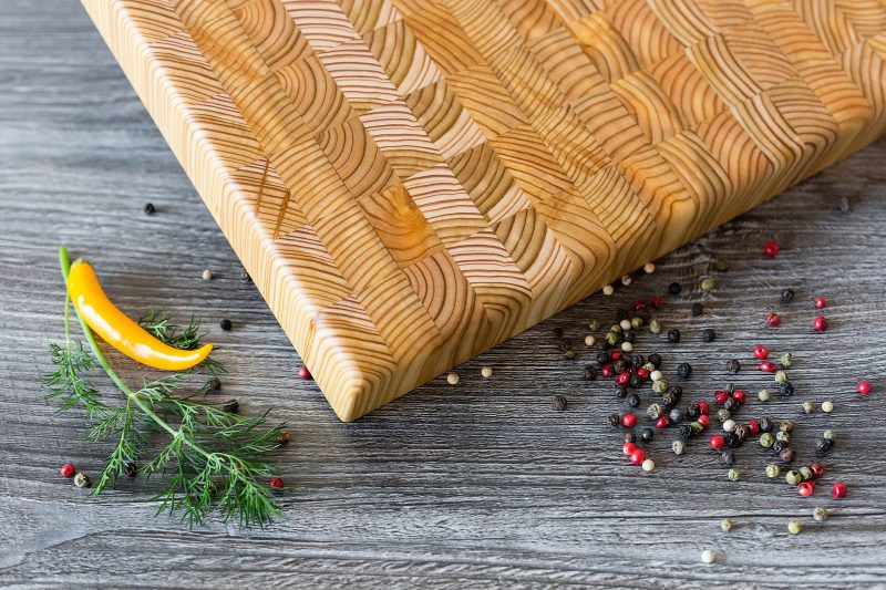 Larch Wood Canada Medium Cutting Board