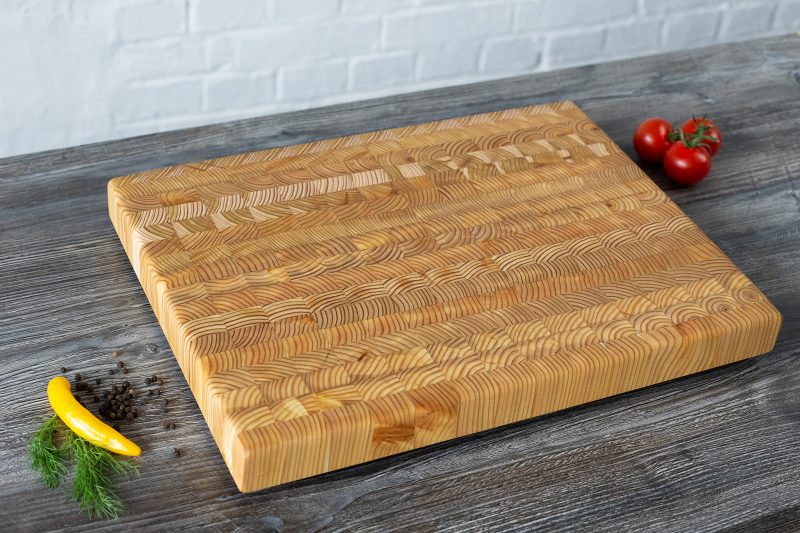 Larch Wood Canada Medium Cutting Board