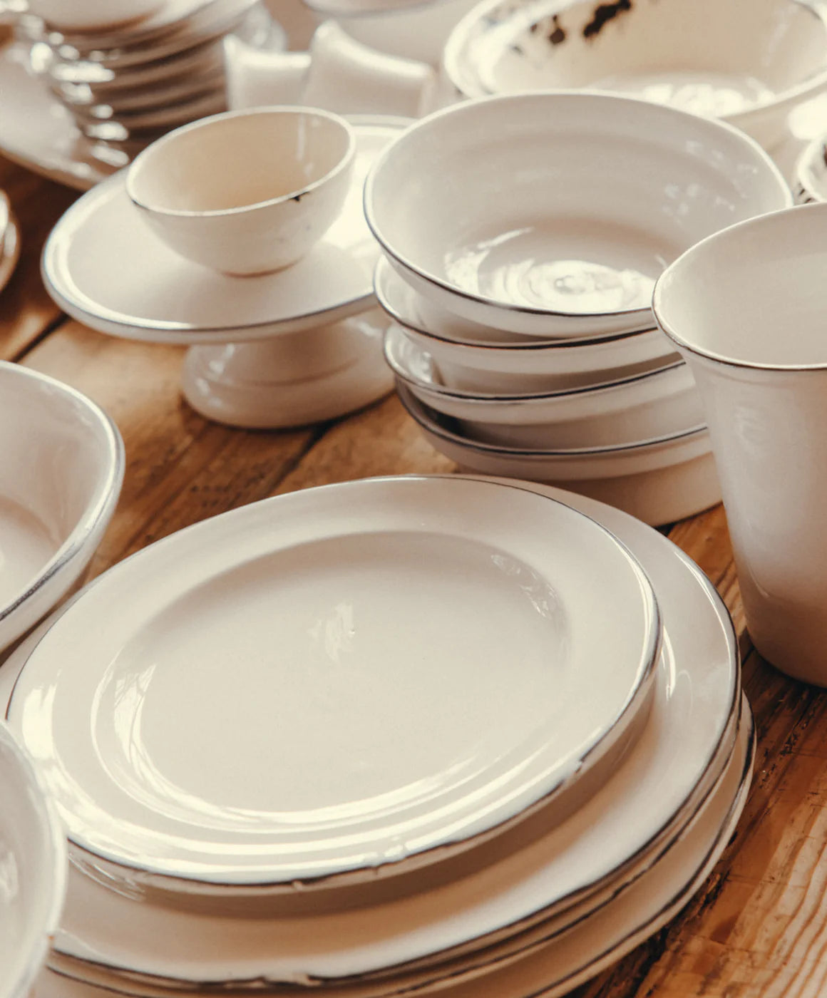 Il Buco Vita Bevagna Side Plate with Black Rim