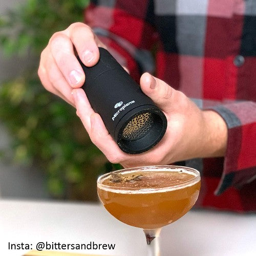 MICROPLANE Manual Spice Grinder for Nutmeg and Cinnamon - Black