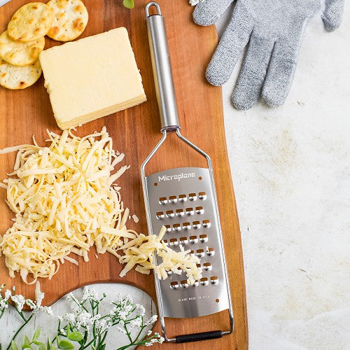 MICROPLANE Professional Series 2.0 Extra Coarse Grater