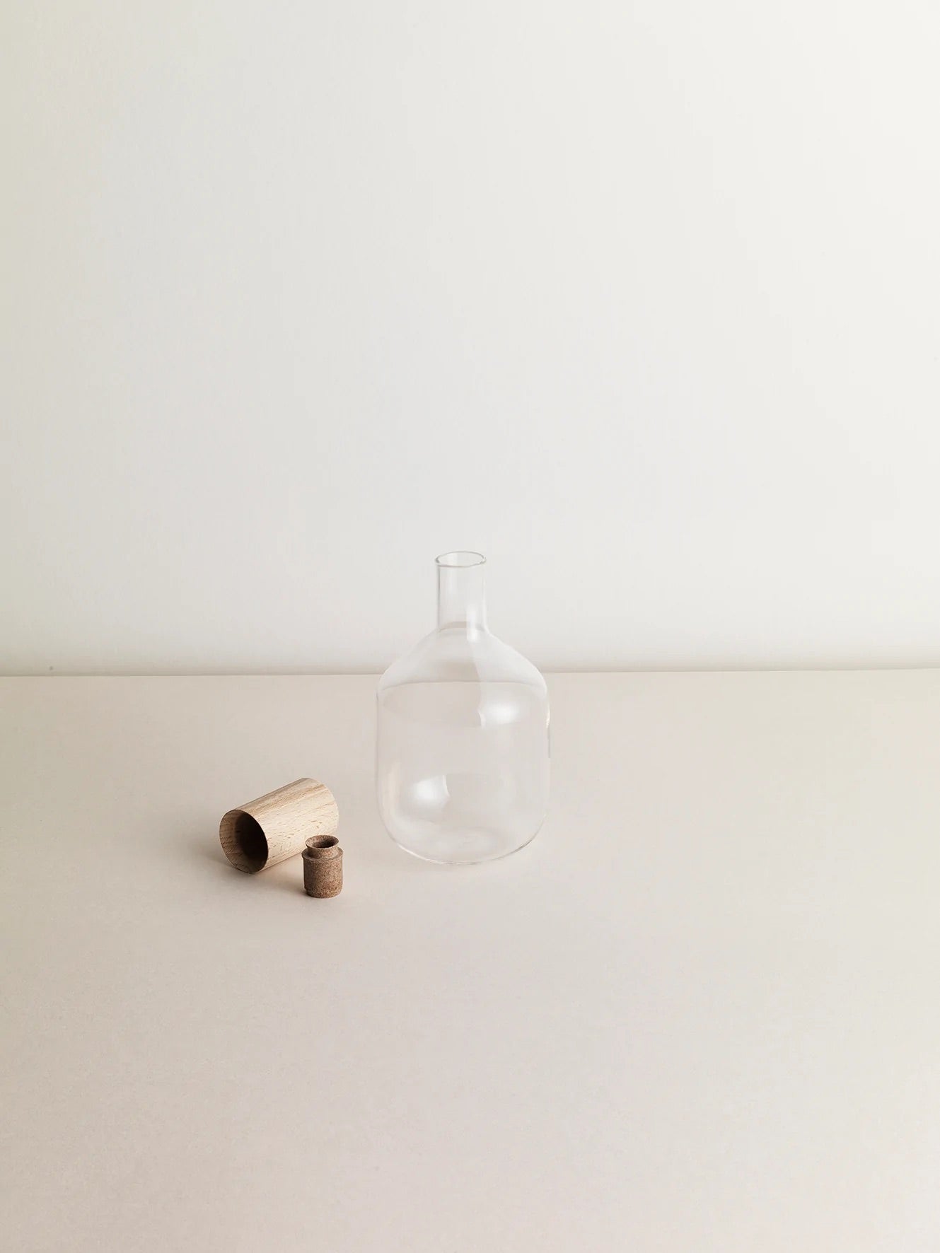 R+D.LAB TRULLI TALL BOTTLE | CLEAR
