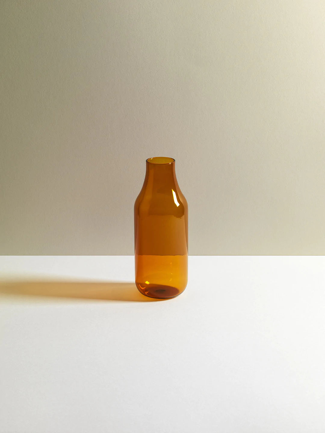 R+D.LAB Helg 1L Carafe | Amber