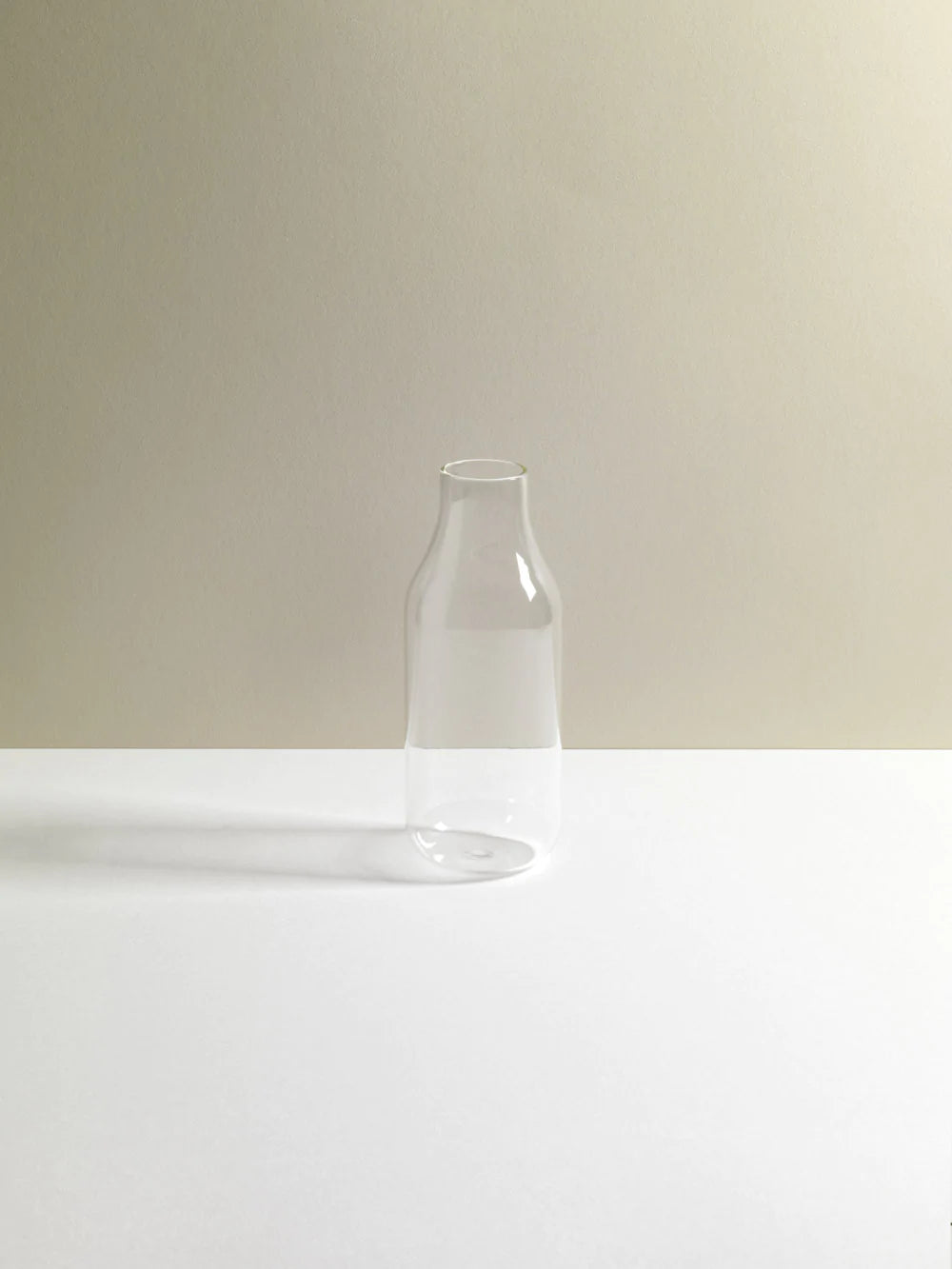 R+D.LAB Helg 1L Carafe | Clear